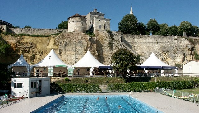 Image Piscine de Bourg
