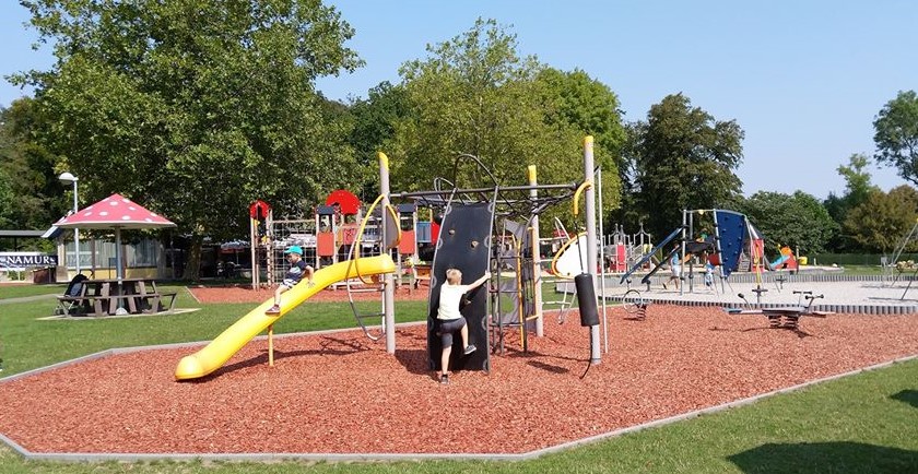 Image Parc Attractif - Reine Fabiola